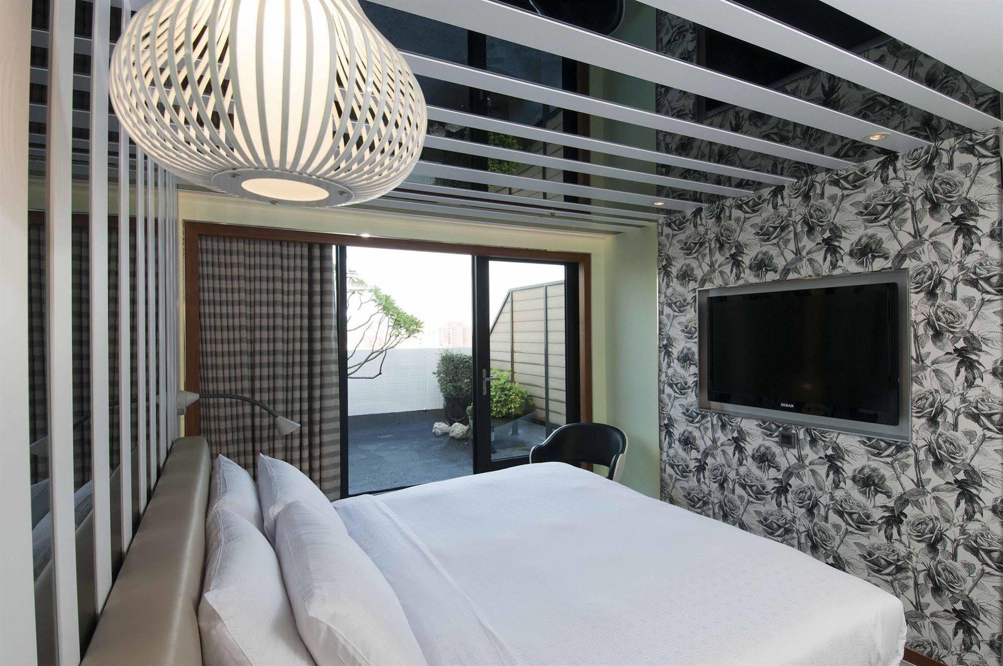 Royal Hotel Group- Central Park Branch Kaohsiung Buitenkant foto