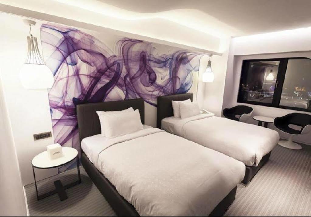 Royal Hotel Group- Central Park Branch Kaohsiung Buitenkant foto