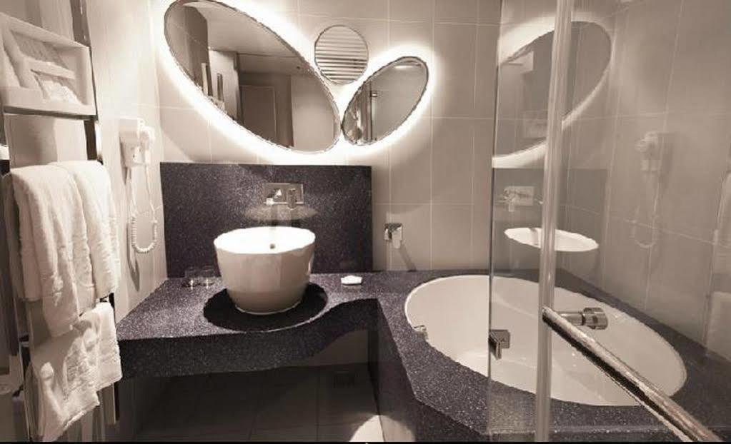 Royal Hotel Group- Central Park Branch Kaohsiung Buitenkant foto
