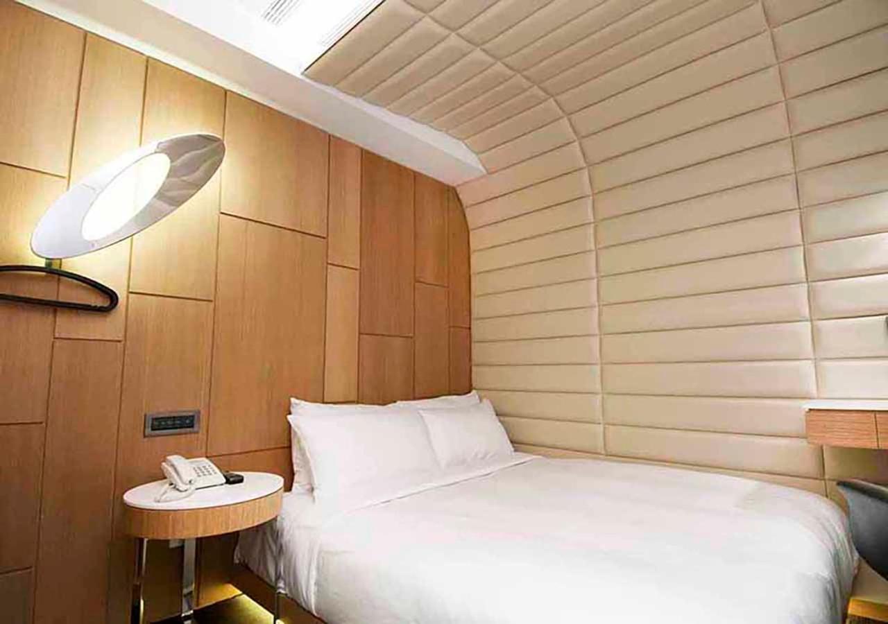 Royal Hotel Group- Central Park Branch Kaohsiung Buitenkant foto